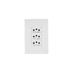 Tomada 4x2 Tripla 2P+T 10A I9 Branco ILUMI / REF. 94123