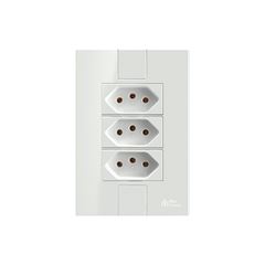Tomada Tripla 4x2 2P+T 10A Click Branca MECTRONIC / REF. 49087